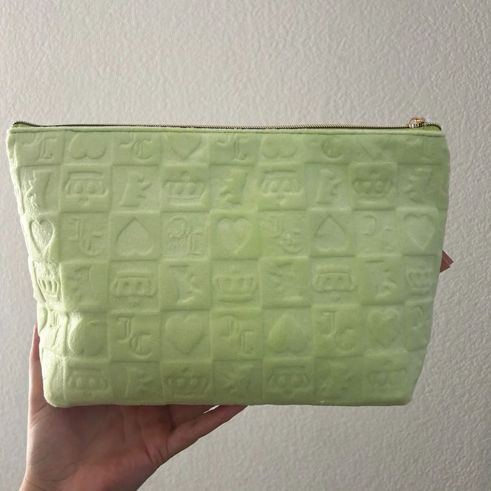 Juicy Couture Embossed Velour Cosmetic Bag,  Exclusive – Pistachio Green, NWT